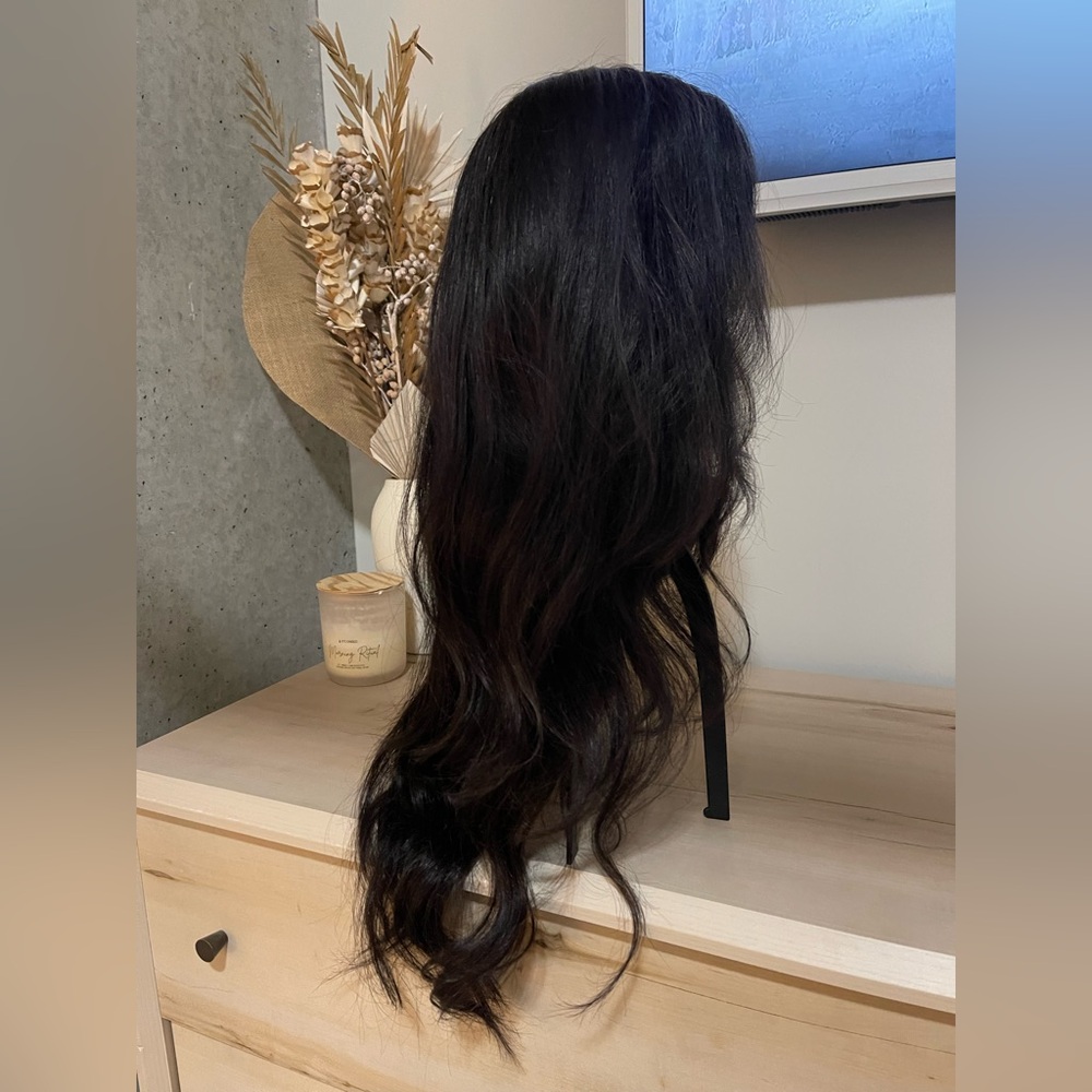 Hairvivi 24” Victoria Wig (Human Hair) - Picture 7 of 17
